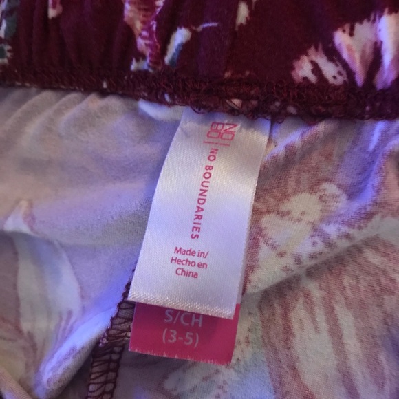 Woman’s Flower Leggings - Picture 2 of 2